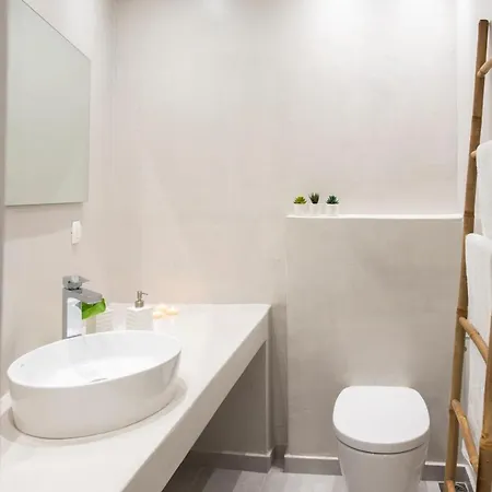 White Orchid アパートホテル Vóthon