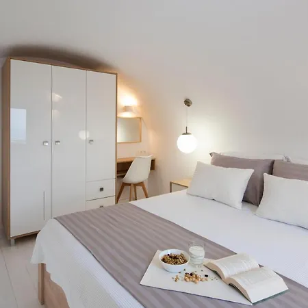 White Orchid アパートホテル Vóthon