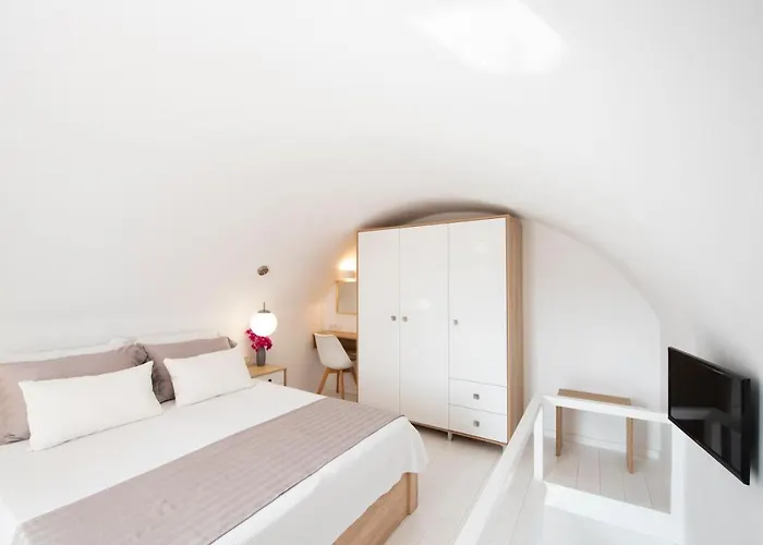 White Orchid Aparthotel 4*