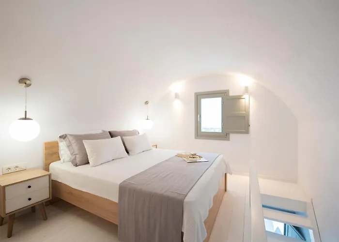 מלון דירות White Orchid 4*