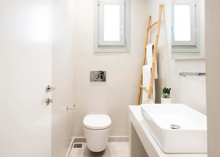 Aparthotel White Orchid 4*