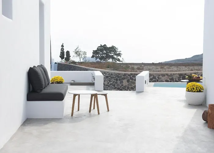 Aparthotel White Orchid 4*